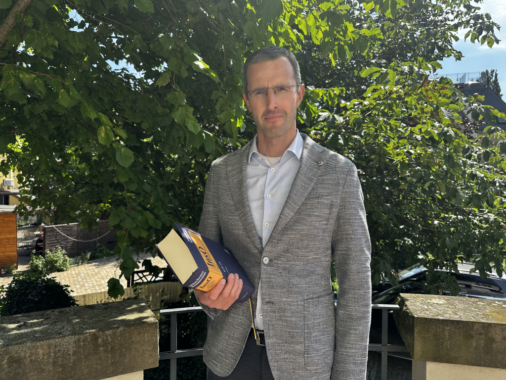Rechtsanwalt Dr. Nils Freudenberg ist Mitautor des Münchener Kommentars